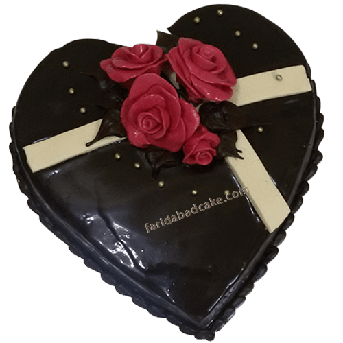 1 Kg Heart Shape Chocolate Cake